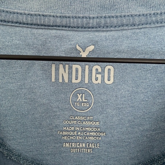 American Eagle T-shirt - Picture 2 of 3